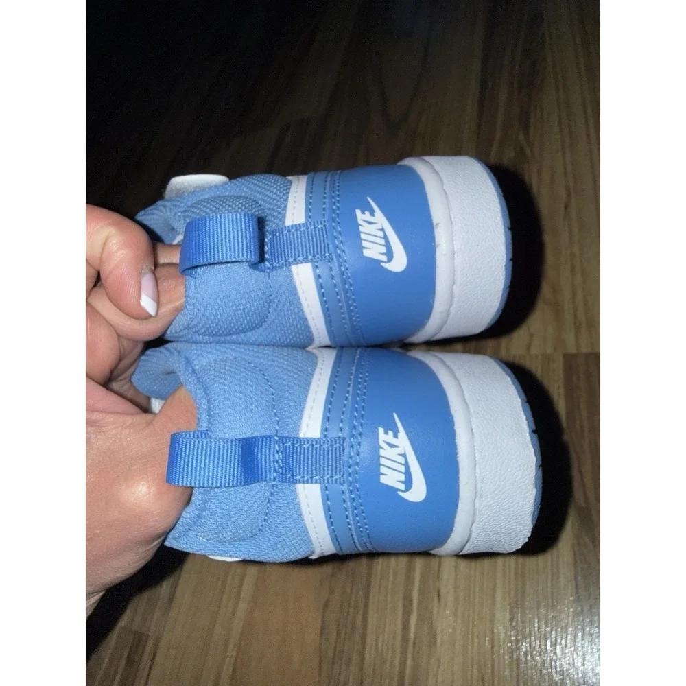 Nike NEW Court Borough Mid 2 White Blue Kids Youth Sz‎ 2Y 2